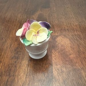 Crown Staffordshire Flowers in Planter